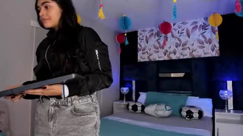 Snapshot of giselamaru chatting on 13, 7, 2026 online show from 13, 7, 2026
