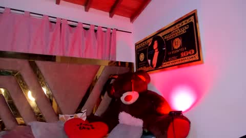 Snapshot of giselreyes1 chatting on 9, 1, 2025 . Gisel Reyes . online show from 9, 1, 2025