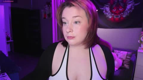 Snapshot of gitera_ chatting on 26, 10, 2025 AlexaMillis online show from 26, 10, 2025