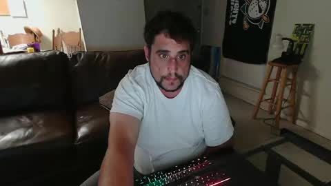 Snapshot of gitmehard008 chatting on 3, 11, 2025 gitmehard008 online show from 3, 11, 2025