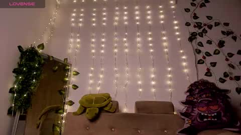 Snapshot of giuliacash chatting on 17, 12, 2025 GiuliaCash online show from 17, 12, 2025