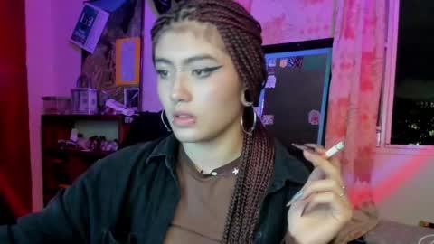 Snapshot of giulietta_mon chatting on 17, 12, 2024 Giulietta online show from 17, 12, 2024