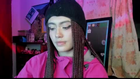 Snapshot of giulietta_mon chatting on 18, 12, 2024 Giulietta online show from 18, 12, 2024