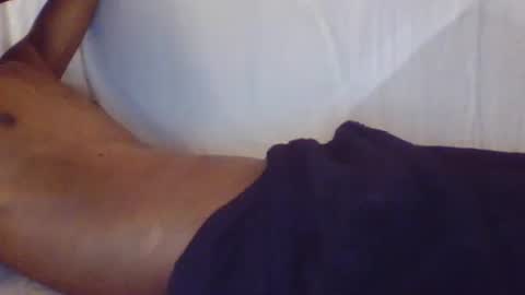 Snapshot of give_us_pleasure chatting on 26, 2, 2025 give_us_pleasure online show from 26, 2, 2025