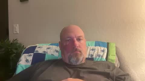 giveitup193 online show from 2, 12, 2024