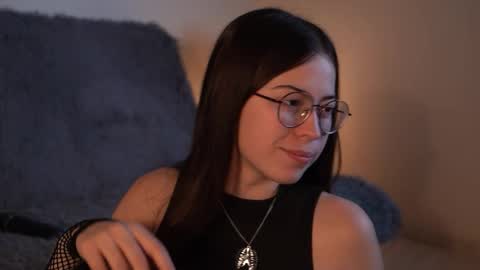 Agness online show from 7, 11, 2025