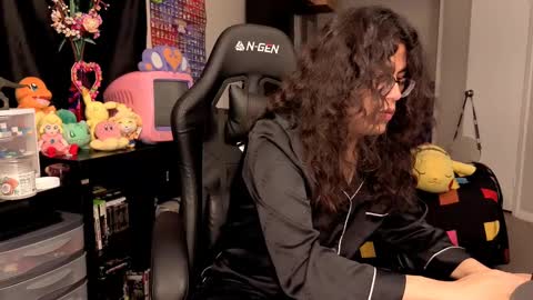 glaceon9 online show from 1, 10, 2025