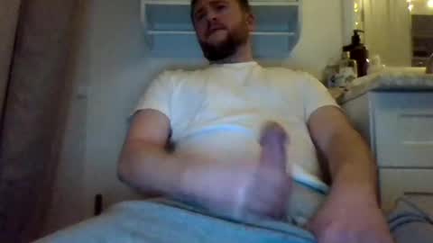 Snapshot of glenjam80 chatting on 6, 2, 2025 glenjam80 online show from 6, 2, 2025