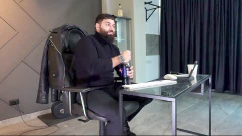 Snapshot of glennmasters chatting on 2, 1, 2025 Matthew .. for short call me Matt online show from 2, 1, 2025