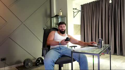 Snapshot of glennmasters chatting on 5, 1, 2025 Matthew .. for short call me Matt online show from 5, 1, 2025