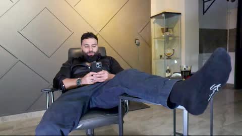 Snapshot of glennmasters chatting on 19, 2, 2025 Matthew .. for short call me Matt online show from 19, 2, 2025