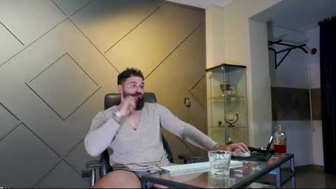 Snapshot of glennmasters chatting on 24, 2, 2025 Matthew .. for short call me Matt online show from 24, 2, 2025