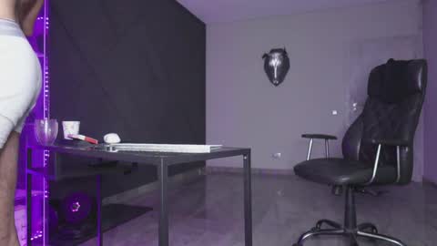 Matthew .. for short call me Matt online show from 18, 11, 2025