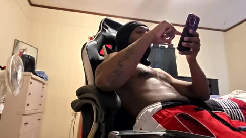 glomightyj online show from 11, 5, 2026