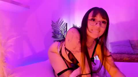 Snapshot of gloomydoll chatting on 1, 10, 2025 Mimi online show from 1, 10, 2025