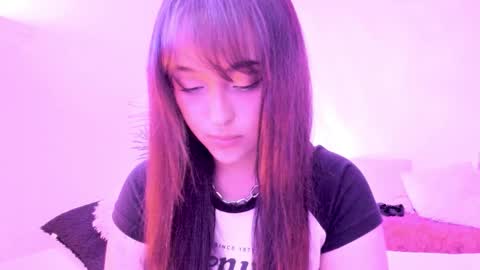 Mimi online show from 17, 12, 2025