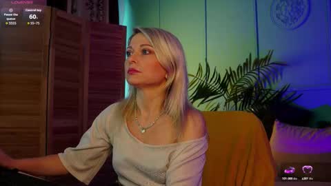 Snapshot of gloria_lovely chatting on 9, 9, 2025 Gloria online show from 9, 9, 2025