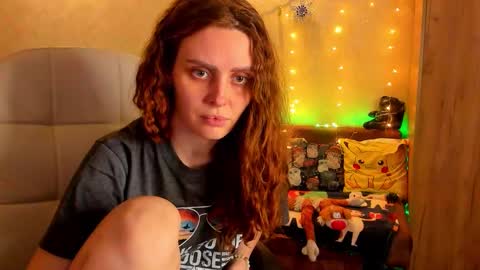 Gloria Wood online show from 2, 1, 2025