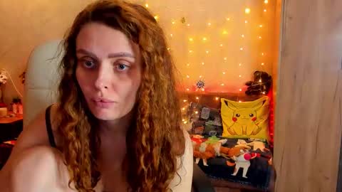 Gloria Wood online show from 8, 1, 2025