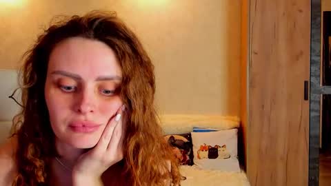 Gloria Wood online show from 19, 2, 2025