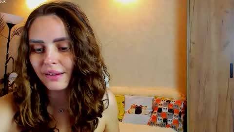 Gloria Wood online show from 8, 10, 2025