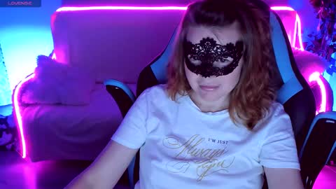 Snapshot of gloriagrays chatting on 15, 9, 2025 gloriagrays online show from 15, 9, 2025