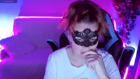 Snapshot of gloriagrays chatting on 17, 9, 2025 gloriagrays online show from 17, 9, 2025