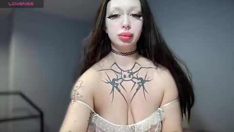 Snapshot of gloryaaaa chatting on 21, 12, 2024 I want to make you happy and lovense online show from 21, 12, 2024