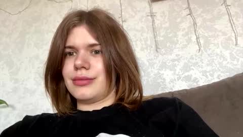 Snapshot of glossy_girl_1 chatting on 26, 4, 2026 Roxy online show from 26, 4, 2026