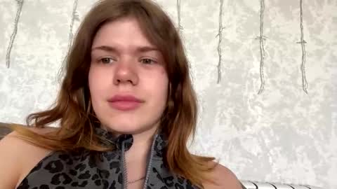 Snapshot of glossy_girl_1 chatting on 22, 5, 2026 Roxy online show from 22, 5, 2026