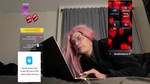 Snapshot of glow92 chatting on 12, 11, 2025 Glow Goddess online show from 12, 11, 2025