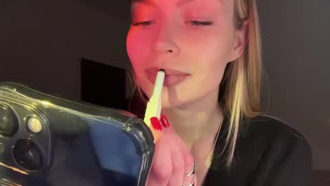 glow_angel online show from 23, 1, 2025