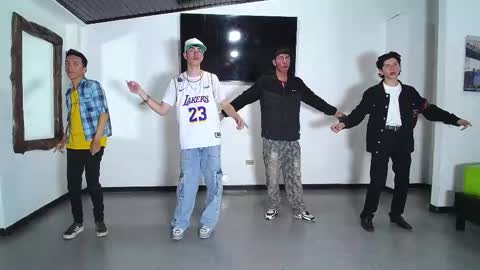 THOMAS AND DAMIAND online show from 26, 10, 2025