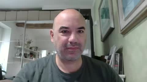 Snapshot of gnoffo77 chatting on 15, 5, 2026 Matte online show from 15, 5, 2026