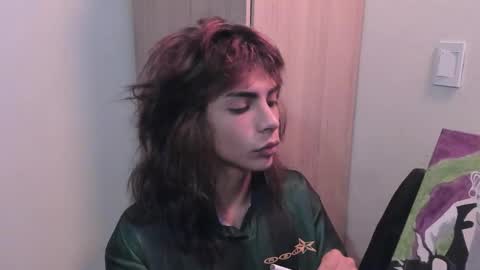 Snapshot of god_dereck chatting on 4, 2, 2026 god_dereck online show from 4, 2, 2026