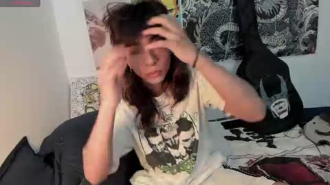 Snapshot of god_dereck chatting on 5, 7, 2026 god_dereck online show from 5, 7, 2026