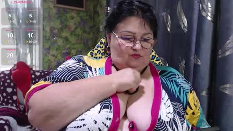 Snapshot of goddess57 chatting on 4, 10, 2025 Goddess online show from 4, 10, 2025