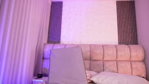 goddess_eli77 online show from 9, 4, 2026