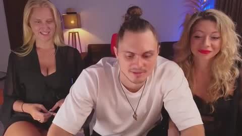   330 UTC2 girls   online show from 12, 2, 2025