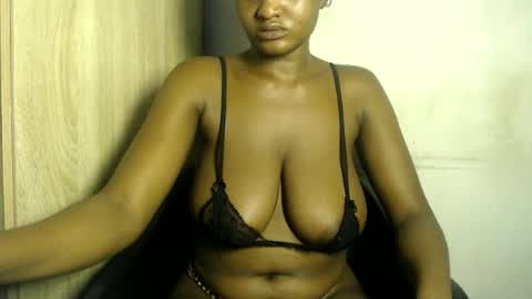 Snapshot of goddess_mellissa chatting on 8, 7, 2026 mellissa online show from 8, 7, 2026