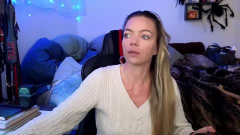 Snapshot of goddess_of_mars chatting on 9, 1, 2025 Patricia Mars Goddess of Mars twitter thegoddessmindy online show from 9, 1, 2025