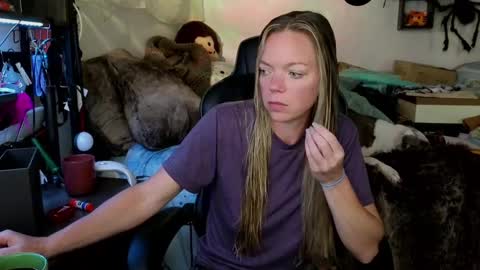 Snapshot of goddess_of_mars chatting on 7, 10, 2025 Patricia Mars Goddess of Mars twitter thegoddessmindy online show from 7, 10, 2025