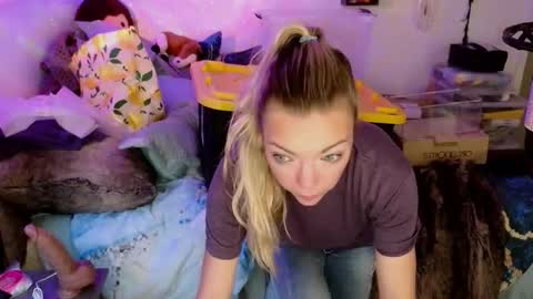 Snapshot of goddess_of_mars chatting on 28, 10, 2025 Patricia Mars Goddess of Mars twitter thegoddessmindy online show from 28, 10, 2025