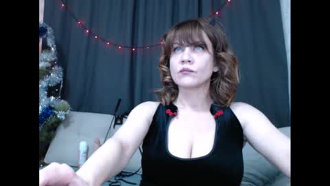 Snapshot of goddess_orsa chatting on 25, 12, 2024 Orsa online show from 25, 12, 2024