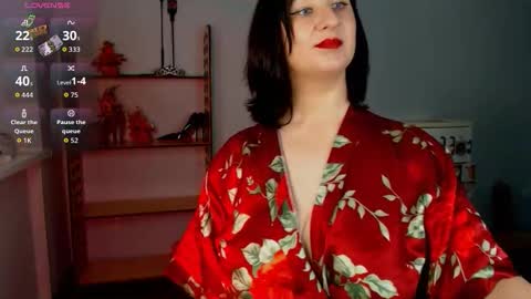 Snapshot of goddess_sophie99 chatting on 27, 9, 2025 Goddess Sophie99 online show from 27, 9, 2025