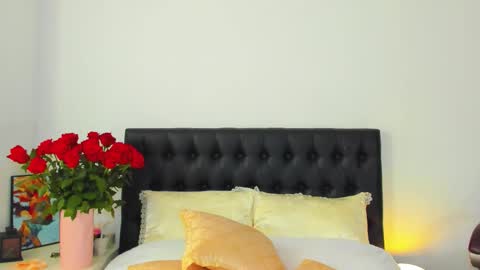 Snapshot of goddess_squirt_ chatting on 18, 10, 2025 Katrin online show from 18, 10, 2025