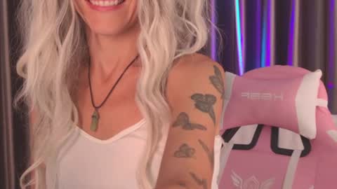 Snapshot of goddess_stars chatting on 4, 5, 2026 Katarina online show from 4, 5, 2026