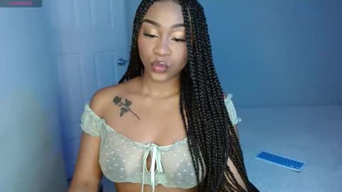 Snapshot of goddess_val chatting on 3, 11, 2025 Valentina online show from 3, 11, 2025