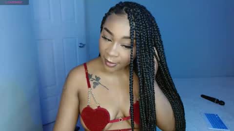 Snapshot of goddess_val chatting on 4, 11, 2025 Valentina online show from 4, 11, 2025
