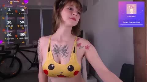 Akiko online show from 11, 12, 2024